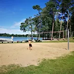 Hostel Hotelowe Nad Jeziorem Jelen *
