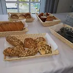 Hostel Hotelowe Nad Jeziorem Jelen Bytów