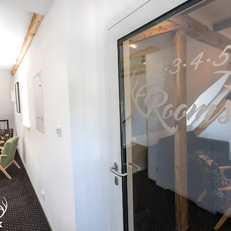 Hotelowe Nad Jeziorem Jelen