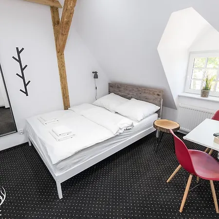 Hotelowe Nad Jeziorem Jelen * Bytów