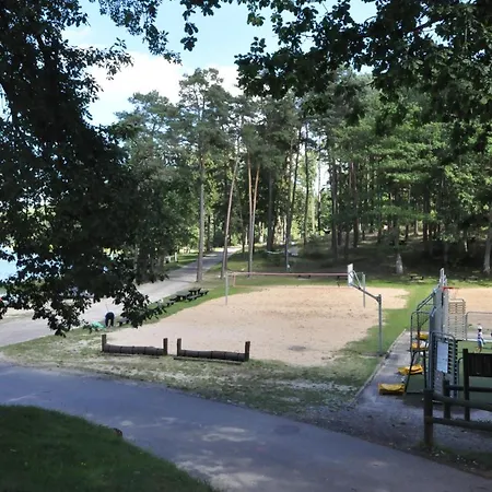 Hotelowe Nad Jeziorem Jelen Hostel Bytow (Pomerania)