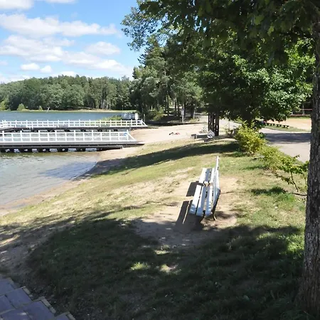 Hotelowe Nad Jeziorem Jelen