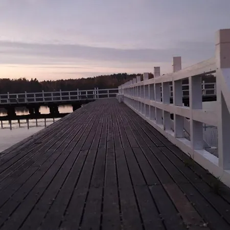 Hotelowe Nad Jeziorem Jelen * Bytów