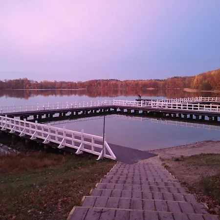 Hotelowe Nad Jeziorem Jelen Hostal