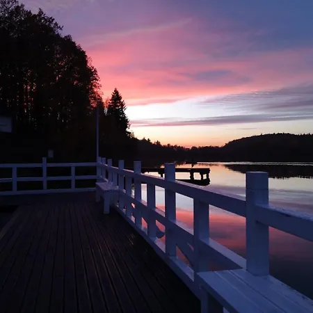 Hostel Hotelowe Nad Jeziorem Jelen *