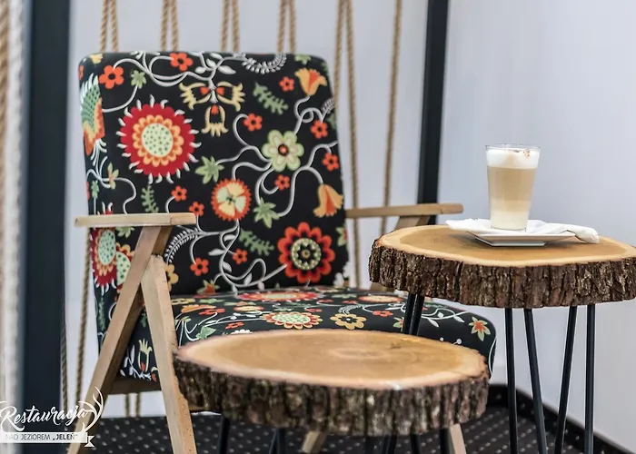 Hostel Hotelowe Nad Jeziorem Jelen *