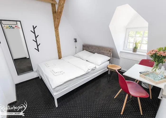 Hotelowe Nad Jeziorem Jelen * Bytów