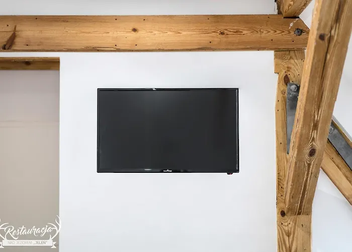 Hotelowe Nad Jeziorem Jelen Hostel Bytów