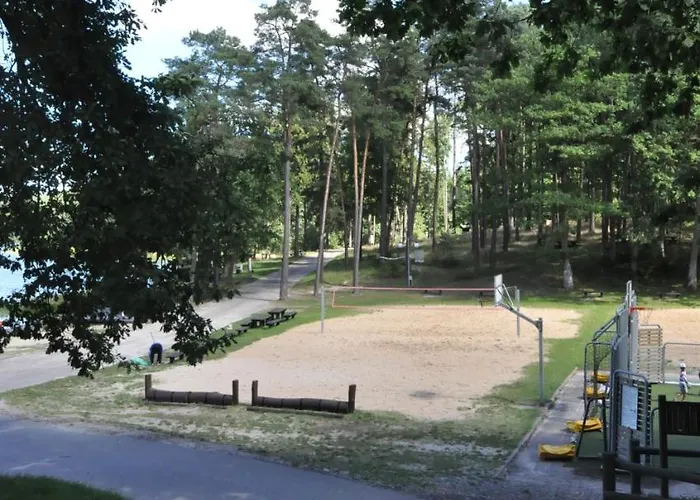 Hotelowe Nad Jeziorem Jelen Hostel Bytów