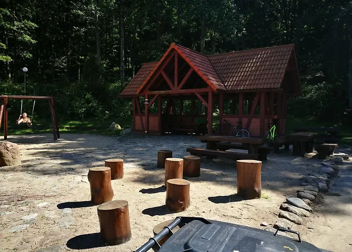 Hostel Hotelowe Nad Jeziorem Jelen