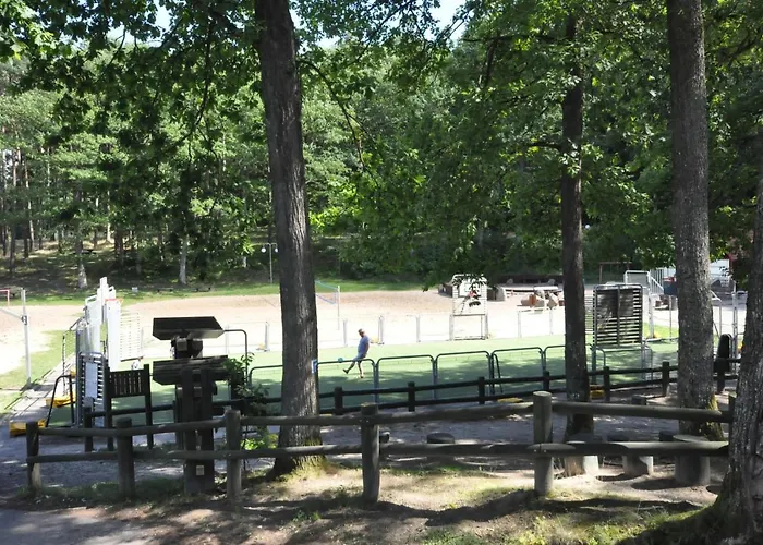 Hostel Hotelowe Nad Jeziorem Jelen