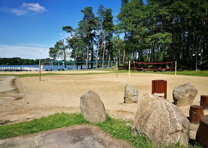 Vandrarhem Hotelowe Nad Jeziorem Jelen Bytów