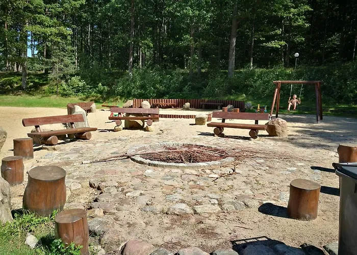 Hostel Hotelowe Nad Jeziorem Jelen *