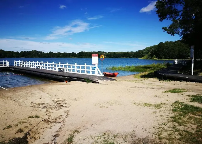 Hotelowe Nad Jeziorem Jelen Hostel Bytów