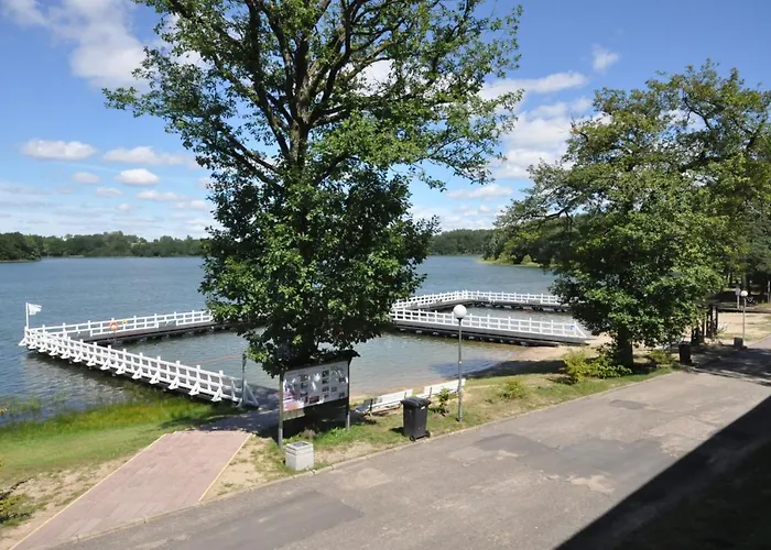 Hostel Hotelowe Nad Jeziorem Jelen