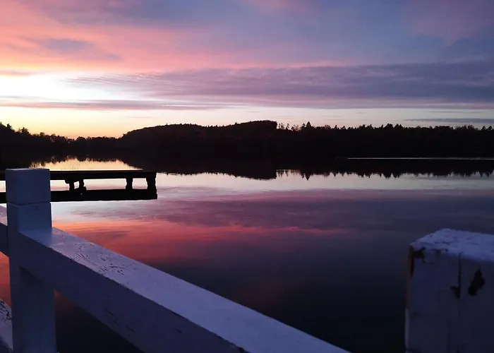 Hostel Hotelowe Nad Jeziorem Jelen *