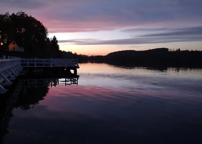 Hostel Hotelowe Nad Jeziorem Jelen